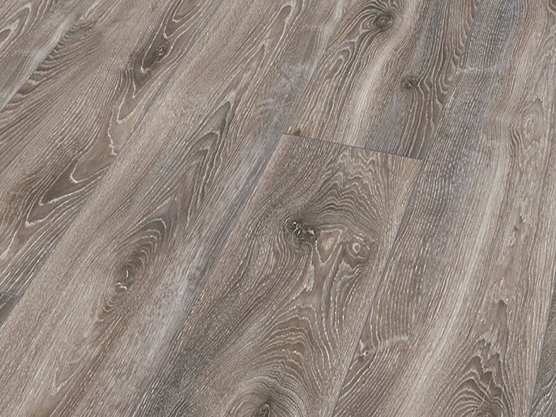 10MM MAMMUT PLUS LP AC5 HIGHLAND OAK TITAN LAMINATE FLOORING