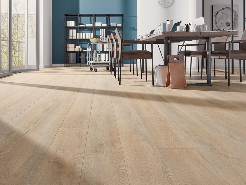 10MM MAMMUT PLUS LP AC5 MACRO OAK BEIGE LAMINATE FLOORING