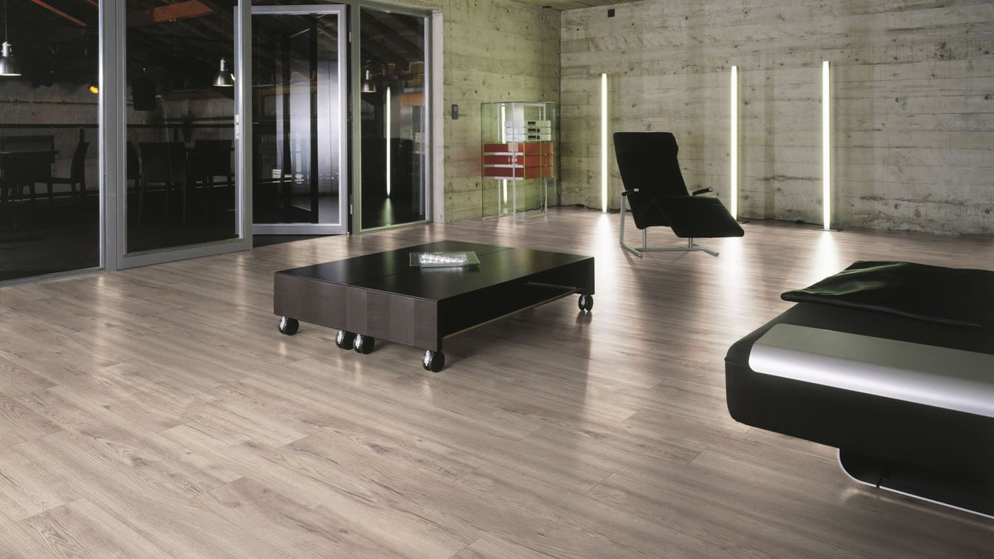12mm Robusto 4V AC5 Pettersson Oak Beige laminate flooring - detail