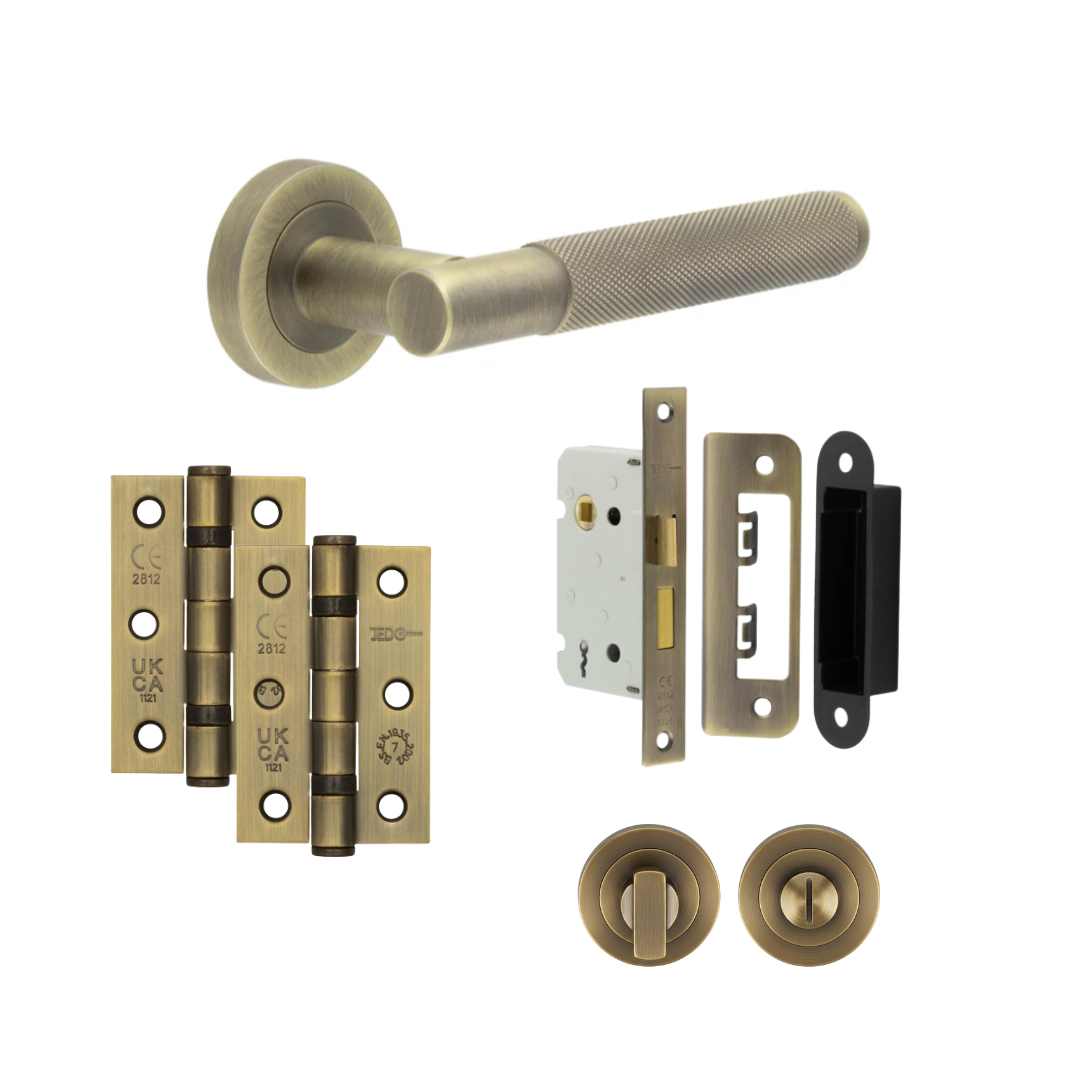 BarcelaonaBathroomSet_1 Antique Brass Handle Bathroom set