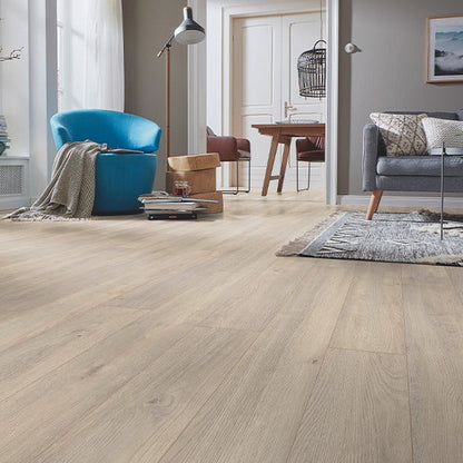 Penthouse Plank Elba Oak Titan laminate flooring - main image