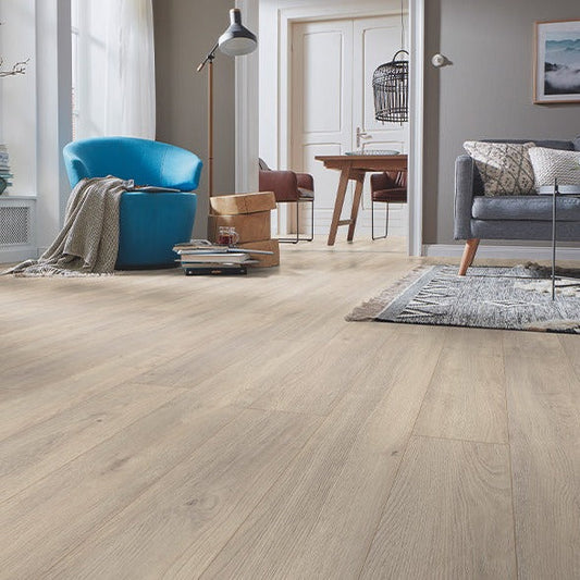 Penthouse Plank Elba Oak Titan laminate flooring - main image