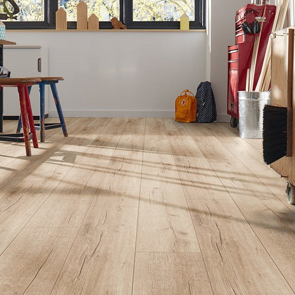 12MM ROBUSTO 4V AC5 RIP OAK NATURE LAMINATE FLOORING