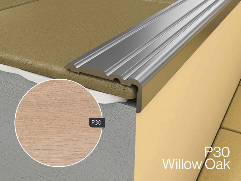 Edge floor profile in Willow Oak