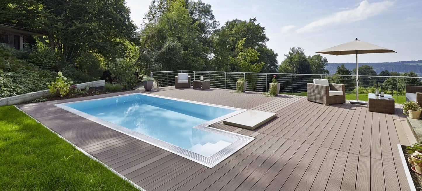 Composite decking mocha - installed