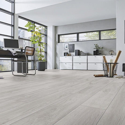 12mm Robusto 4V AC5 Premium Oak Grey laminate flooring - main image