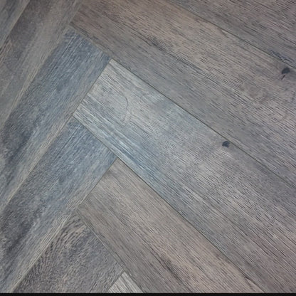 Rustic Oak Herringbone Laminate Flooring 12mm
