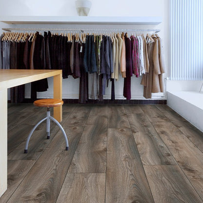 MAMMUT LONG PLANK MACRO OAK GREY LAMINATE FLOORING AC5