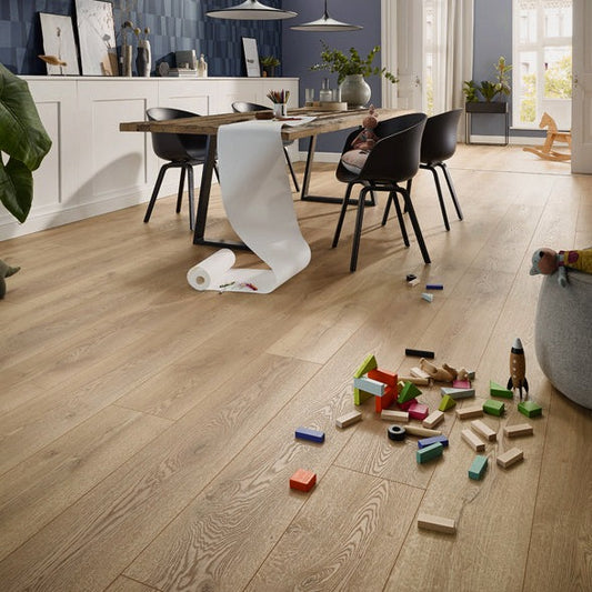 MAMMUT LONG PLANK MOUNTAIN OAK NATURE LAMINATE FLOORING AC5