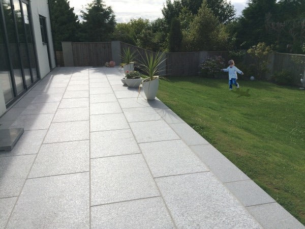 30mm Silver Grey Granite Paving Slabs 900 x 600mm