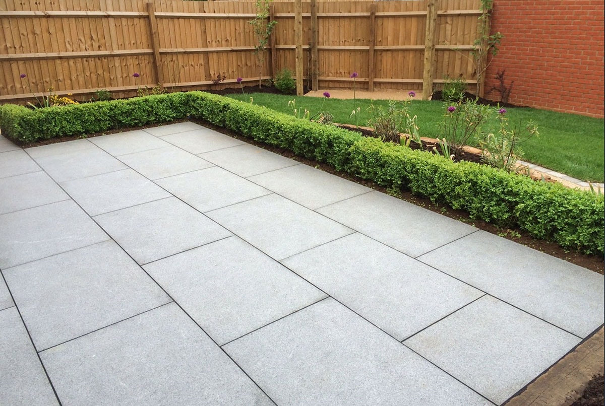 30mm Silver Grey Granite Paving Slabs 900 x 600mm